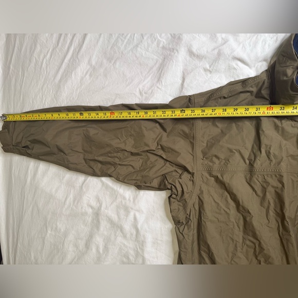 Patagonia Men’s XL Nylon Shell Jacket Olive Green Waterproof Hooded Windbreaker - Picture 14 of 14